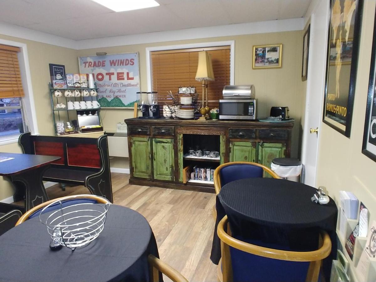 יוריקה ספרינגס Tradewinds Lodging מראה חיצוני תמונה